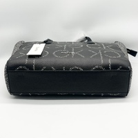 Calvin Klein Estilo HIGAVVD2 Black Tote Women's Handbag Logo Design