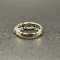 Ladies 18ct Yellow Gold Cubic Zirconia Cluster Ring