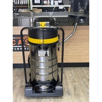 UNIMAC UM-10S 2400W 100L 50Hz Wet Dry and Vacuum with Attachments