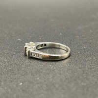 Ladies 18ct White Gold Natural Diamond Engagement Ring