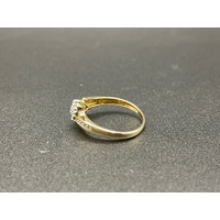 Ladies 9ct Yellow Gold Natural Diamond Ring