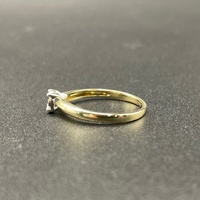 Ladies 9ct Yellow Gold Natural Diamond Ring