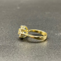 Ladies 18ct Yellow Gold Diamond Fleurette Ring