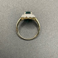 Ladies 9ct Yellow Gold Green Gemstone & Diamond Ring