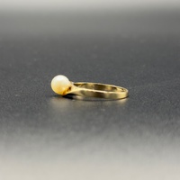Ladies 9ct Yellow Gold White Pearl Ring