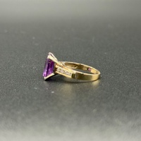 Ladies 9ct Yellow Gold Purple Gemstone & Diamond Ring