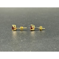 Ladies 9ct Yellow Gold Red Heart Gemstone Stud Earrings