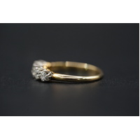 Ladies 18ct Yellow Gold Diamond Band Ring