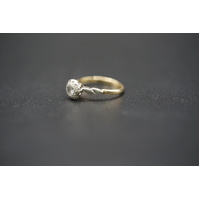 Ladies 9ct Yellow Gold Vintage Design Ring