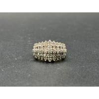 Ladies 9ct Yellow Gold Diamond Cluster Ring