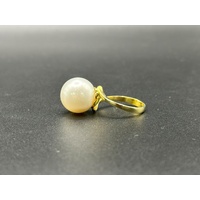 Ladies 14ct Yellow Gold White Pearl Ring