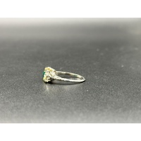 Ladies 18ct White Gold Green Gemstone & Diamond Ring