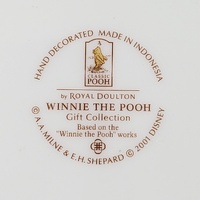 Royal Doulton Classic Winnie the Pooh 2001 3 Piece Gift Set Plate Bowl Mug