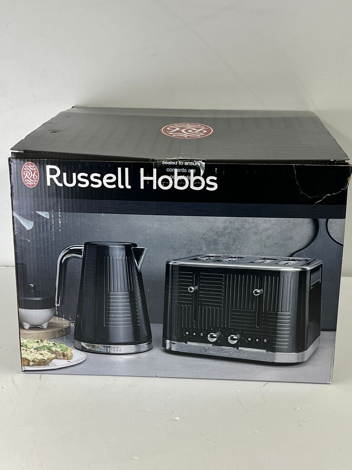 Russell Hobbs 4Slice Toaster Black Geo Steel RHT404BLK (New never used)