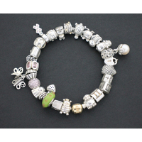Ladies Pandora 925 ALE Charm Bracelet 26 Charms with 14K Gold Clasp Size: 20cm