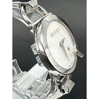 Gucci Chiodo Mother of Pearl Dial Diamond Bangle Bracelet Ladies Watch