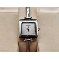 Gucci Swiss Made 1900L Ladies Watch with Box (Pre-owned)