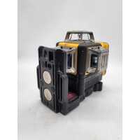 Dewalt DCE089G Green Beam 3-Way Self Levelling Cross Line Laser 2.0Ah Battery
