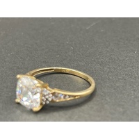 Ladies 9ct Yellow Gold Cubic Zirconia Ring