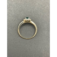 Ladies 9ct Yellow Gold Green Gemstones and Diamonds Ring