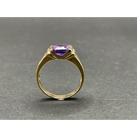 Ladies 9ct Yellow Gold Purple Gemstone Ring