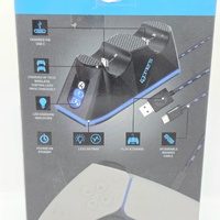 4Gamers PS5 Twin Controller Charging Dock with Play and Charge Cable