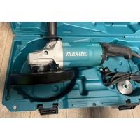  Makita GA9060K 9 Inch 230mm Corded Angle Grinder with Hard Case