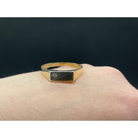 Mens 9ct Yellow Gold Signet Diamond Ring