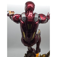Sideshow Iron Man Mark VII 1/4 Scale Maquette Light Up Statue 1171 of 3000