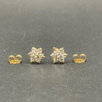 Ladies 18ct Yellow Gold Cubic Zirconia Stud Earrings