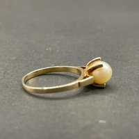 Ladies 9ct Yellow Gold White Pearl Ring