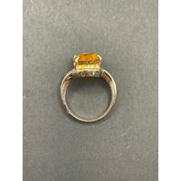 Ladies 9ct Yellow Gold Yellow Gemstone Ring