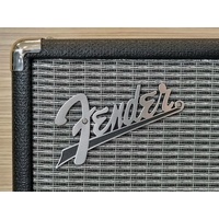 Fender Rumble 40 Bass Amplifier 40W 10 inch Speaker XLR Out Overdrive