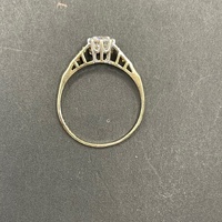 Ladies 9ct Yellow Gold Cubic Zirconia Ring