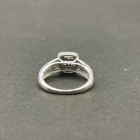 Ladies 9ct White Gold Diamond Ring