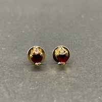 Ladies 14ct Yellow Gold Gemstone Stud Earrings
