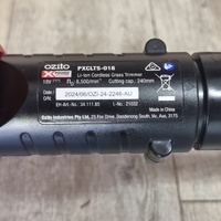 Ozito PXCLTS-018 18V Li-Ion Cordless Grass Trimmer 2.0Ah Battery Charger Blades