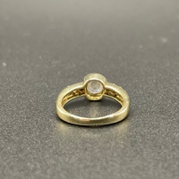 Ladies 9ct Yellow Gold Cubic Zirconia Ring