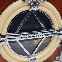 Signify Retro Mini Jukebox Model FWJB-003B CD FM Radio Bluetooth AUX