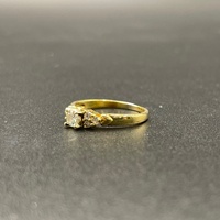 Ladies 18ct Yellow Gold Natural Diamond Ring