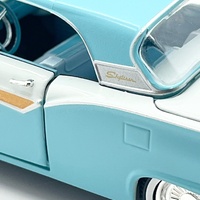 1957 Ford Skyliner 1:32 Diecast Retractable Roof National Motor Museum Mint