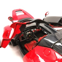 BBurago Signature Series Ferrari LaFerrari Red F150 2013 1:18 Scale