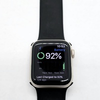 Apple Watch SE 2nd Gen 40mm Wi-Fi Starlight Aluminum Case Midnight Sport Band