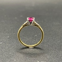 Ladies 18ct Yellow Gold Red Gemstone & Diamond Ring