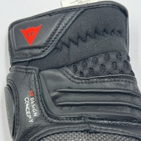 Dainese Carbon 4 Short Cuff Riding Gloves Size S (8) – Protective Motorcycle Racing Gloves