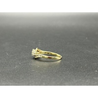 Ladies 9ct Yellow Gold Natural Diamond Ring