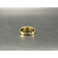 Mens 9ct Yellow Gold Diamond Signet Ring