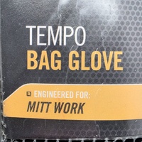 Everlast Tempo Boxing Bag Gloves Black Level 1 Beginner Size S/M Pair DWEQ141129