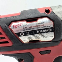 Milwaukee M12 BIW38 10mm 3/8 Inch 12V Compact Impact Wrench + 3.0Ah M12 Battery