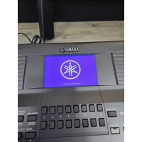 Yamaha PSR-S670 61 Key Arranger Workstation Keyboard 416 Voices 230 Styles